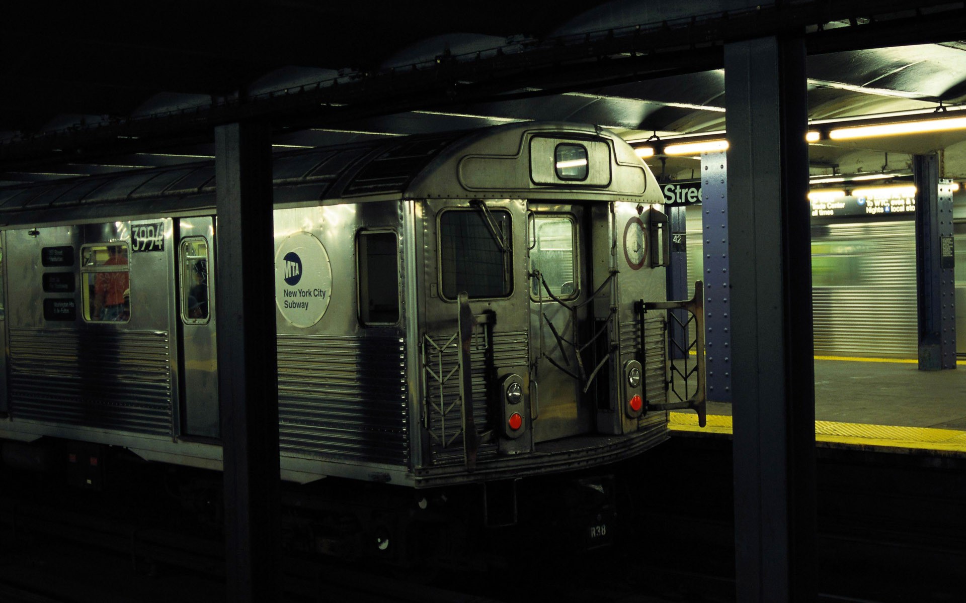 NYC Homeless Living Underground - Business Insider